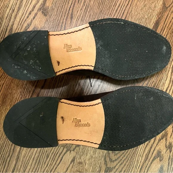 Allen Edmonds- Suede Fifth Avenue- Chocolate- 10.5D